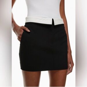 NWT Aritzia Babaton Bureau Mini Skirt sz 4